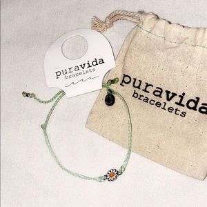 NWT Pura Vida Mint Green Daisy Bracelet w Stickers